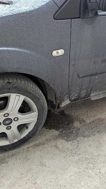 lexus 47: Ford Fiesta: 2008 г., 1.4 л, Бензин, Хэтчбэк — 5