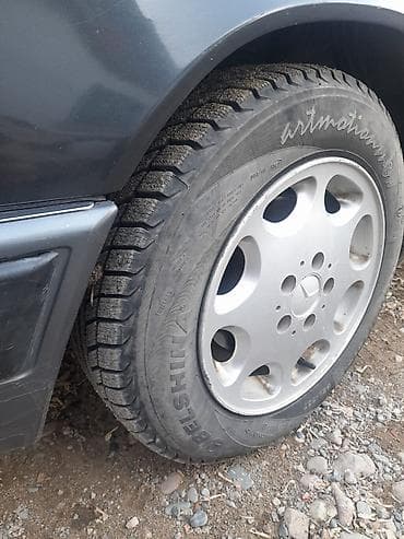 н 100: Mercedes-Benz E-Class: 1990 г., 2.3 л, Механика, Бензин, Седан — 6