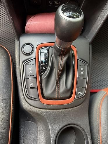 Hyundai Kona: 2019 г., 1.6 л, Бензин, Кроссовер — 7