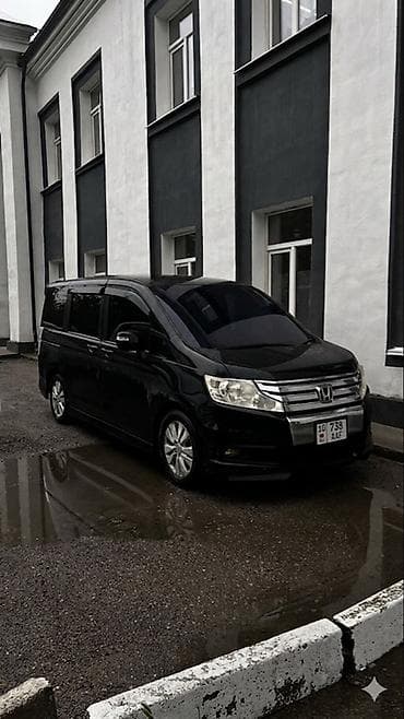 мэрси: Honda Stepwgn: 2011 г., 2 л, Вариатор, Бензин, Минивэн — 2