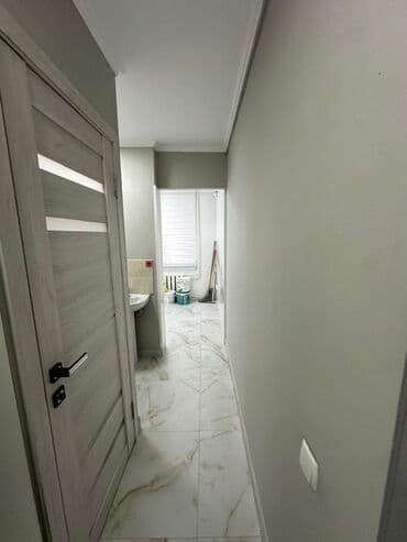 продаю дом ленинское: Продаю Офис 60 м², С ремонтом, С мебелью, Многоэтажное здание, 1 этаж — 11