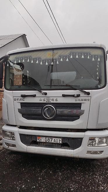 dongfeng: Поливомоечная машина DFAC (Dongfeng), шасси серии D9. Назначение: - — 1