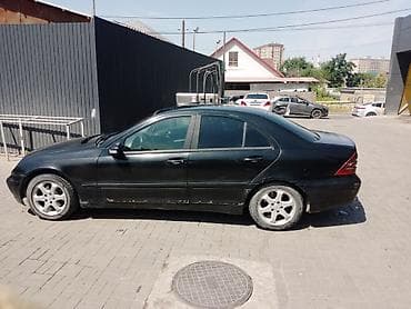 бишкек автомобили: Mercedes-Benz C-Class: 2002 г., 2.2 л, Кол менен иштөөчү, Дизель, Седан — 5