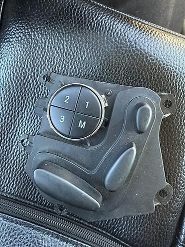 авто компьютер: Блок управления сиденьем Mercedes-Benz - Оригинальная панель — 1