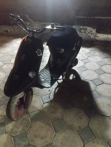 детские квадроциклы на бензине: Тип скутера 50 куб. см, Бензин — 2