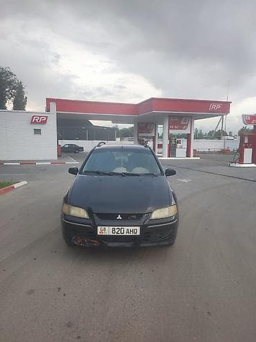 Mitsubishi Space Star: 2000 г., 1.3 л, Механика, Бензин, Хэтчбэк