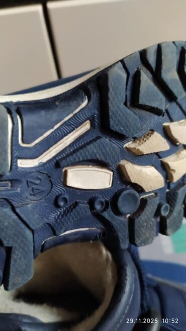 отдам даром кроватку: Сапожки 30 размер, фирмы Baddy dog, теплые, качественные. отдам за 300 — 11