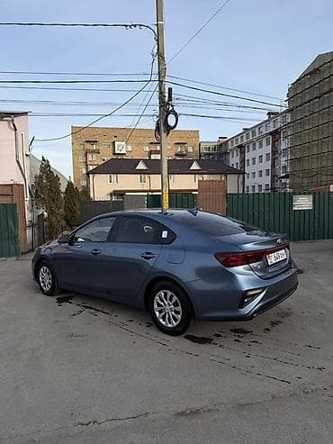 Kia Cerato: 2019 г., Седан at lalafo.kg Kia Cerato: 2019 г., Седан