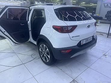 Продажа авто: Kia Stonic: 2020 г., Автомат, Кроссовер — 4