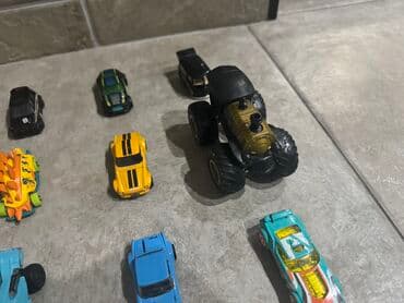 Hot wheels хот вилс. 
47 штук