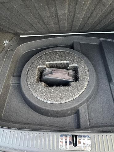 bmw e90: Белый представительский седан бизнес-класса. Кузов и дизайн: - — 6