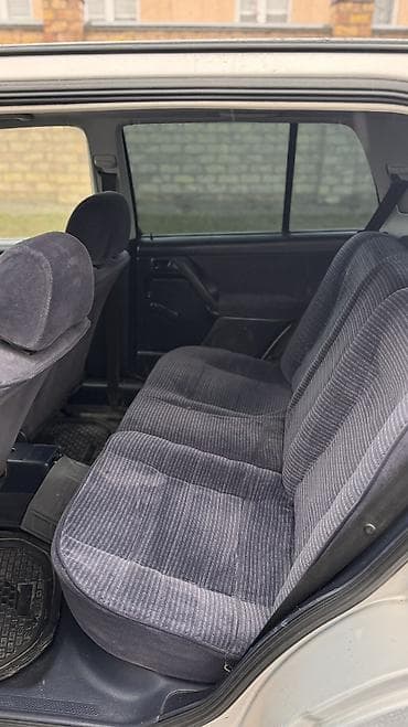 passat b7: Volkswagen Golf: 1993 г., 1.8 л, Механика, Бензин, Хэтчбэк — 10