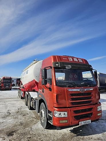 гоночный автомобиль: Тягач, 2019 г., Цистерна — 10