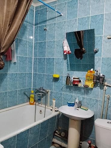 Батирлер: 1 бөлмө, 44 м², 5-мкр 104-серия, 2 кабат, Эски ремонт — 1