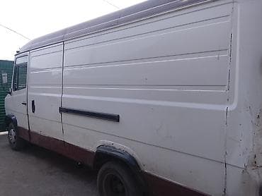 mercedes benz грузовой: Mercedes-Benz : 1988 г., 4 л, Механика, Дизель, Фургон — 7
