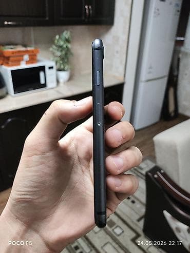 iphone se2 цена: IPhone 8, Б/у, 64 ГБ, Черный, Защитное стекло, 83 % — 4