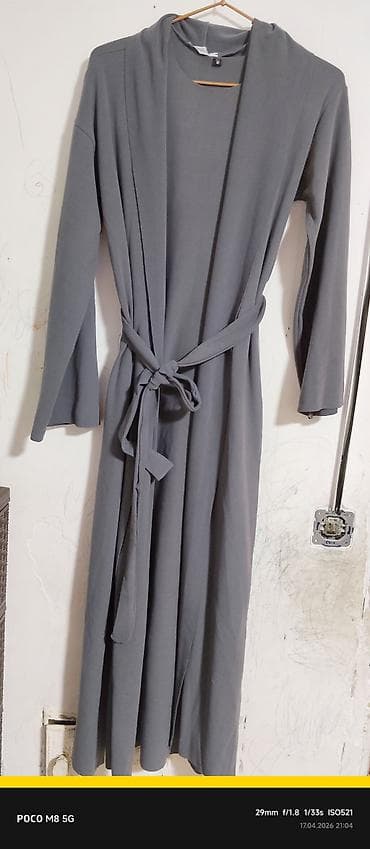 Личные вещи: Серое длинное плать с поясом - Длина: макси - Рукав: длинный, прямой — 1