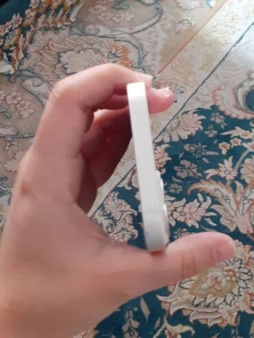 телефон айфон13: IPhone 13, Старлайт — 6