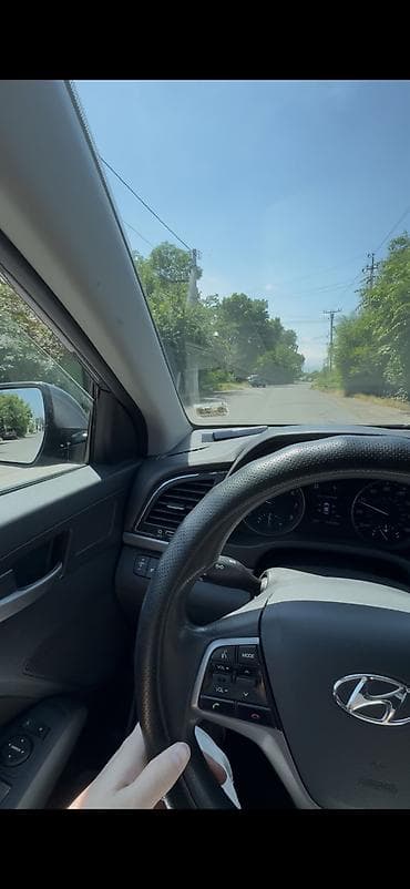 smart plus: Hyundai Elantra: 2018 г., 2 л, Автомат, Бензин — 3