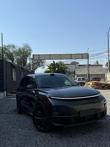автопилот: Lixiang L9: 2023 г., 1.5 л, Автомат, Гибрид — 2