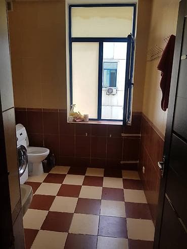 Гаражи: 3 комнаты, 92 м², Индивидуалка, 3 этаж, Косметический ремонт — 5