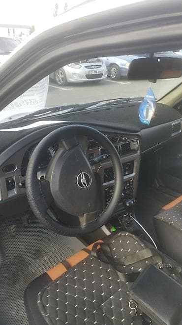 Унаа: Daewoo Nexia: 2012 г., 1.6 л, Кол менен иштөөчү, Бензин, Седан — 4