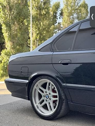BMW 5 series: 1988 г., 3 л, Механика, Бензин, Седан — 6