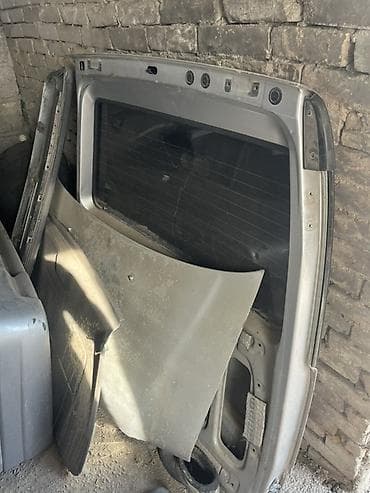 e60 m5: Капот, задний бампер, крышка багажника на степвагон рф 1 — 1