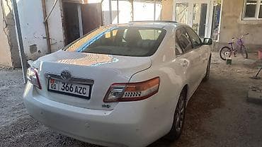 prius v: Toyota Camry: 2011 г., 2.5 л, Автомат, Гибрид, Седан — 5