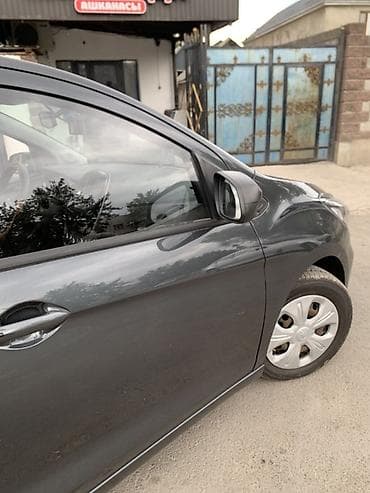 devo matiz: Chevrolet Spark: 2018 г., 1 л, Автомат, Бензин, Хэтчбэк — 4