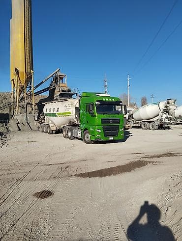 жиби бетон: Сүйрөгүч, MAN, Цистерна — 1