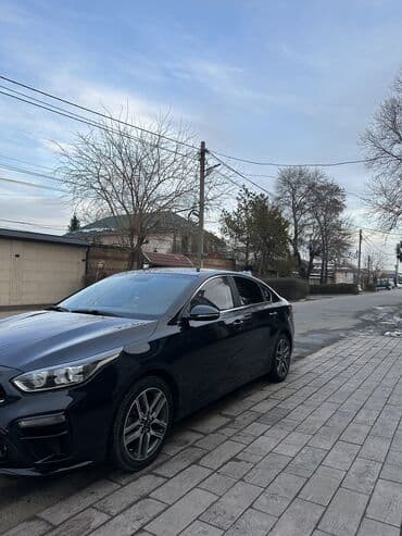 colf 3: Kia K3: 2019 г., 1.6 л, Вариатор, Бензин, Седан — 2