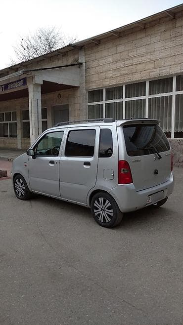 Suzuki Wagon R: 2003 г., 1.3 л, Механика, Бензин, Минивэн