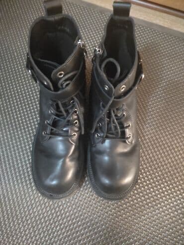 Киреге берилүүчү кийимдер: Продаю ботинки зимние — 2