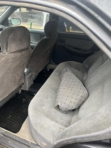Продажа авто: Nissan Sunny: 1995 г., 1.6 л, Механика, Бензин, Седан — 4