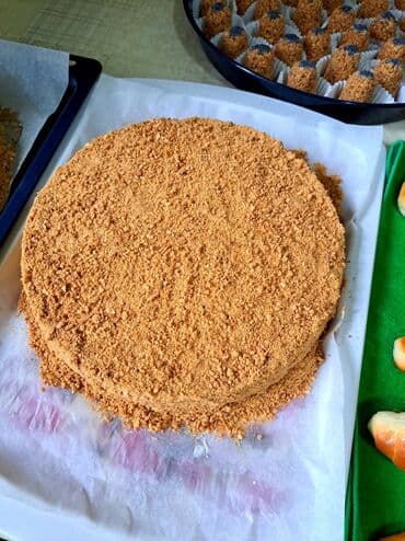 кондитерское кольцо: Ароматные домашние булочки, приготовленные из мягкого теста, с нежной — 9