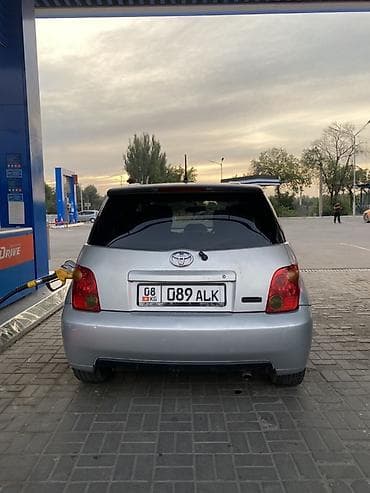 kamri 30: Toyota Ist: 2002 г., 1.3 л, Автомат, Бензин, Хэтчбэк — 3