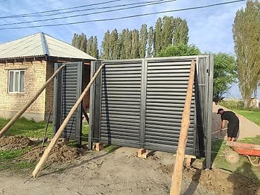 авто генераторы: Металлические распашные ворота с калиткой - Конструкция: три створки — 2