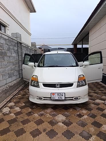 Honda Stream: 2002 г., 2 л, Автомат, Бензин, Минивэн