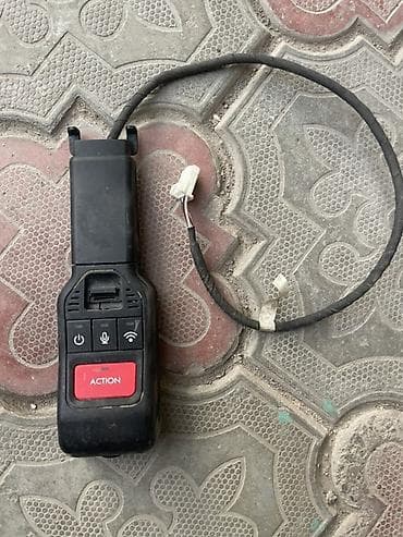 Автомобильные камеры: Видеорегистратор Б/у, Встроенный в зеркало — 1