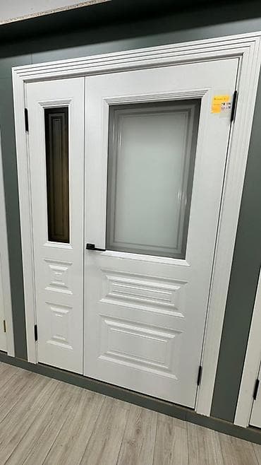 двухстворчатые двери: Межкомнатная двустворчатая дверь с остеклением. - Конструкция — 1