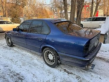 бмв 17: BMW 325: 1993 г., 2.5 л, Седан — 2