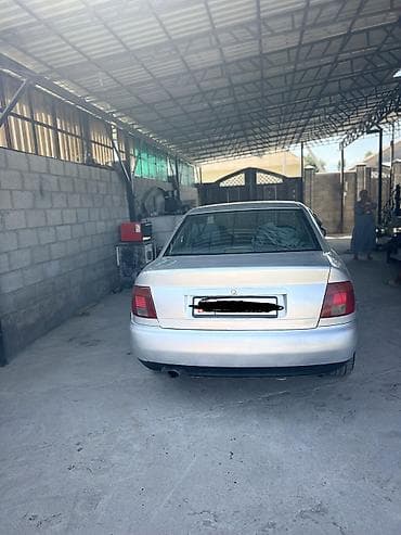 афто расрочка: Audi A4: 1996 г., 1.8 л, Механика, Бензин, Седан — 2