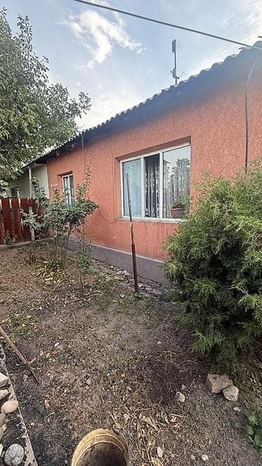забыл: Продаю пол.домарайон Маевка, по ул.Молодежной4 комнатыкухня — 2