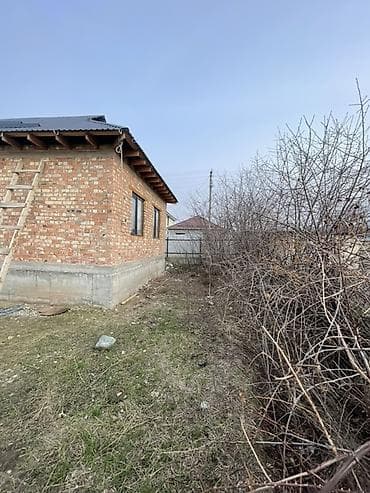 Недвижимость: Дом из кирпича с отделкой внутри - Планировка: прихожая — 1