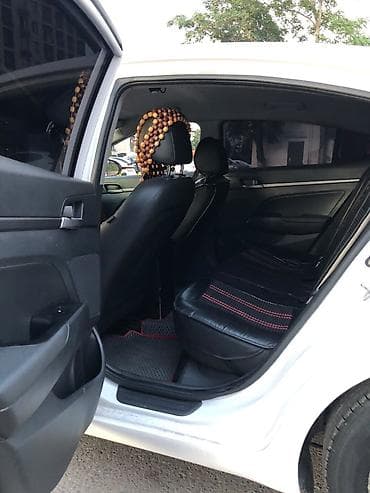соната 2006 года: Hyundai Elantra: 2018 г., 1.6 л, Автомат, Бензин, Седан — 9