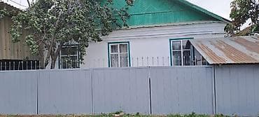По ул.Ломоносова продаётся дом из 6-ти комнат,двор крытый,выложен