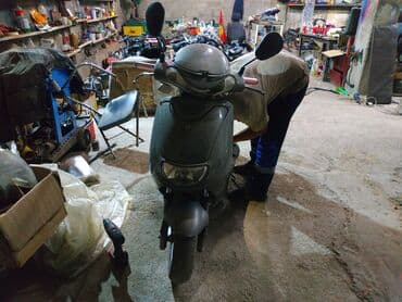 скутеры мопеды: Скутер 100куб 4х такный — 2