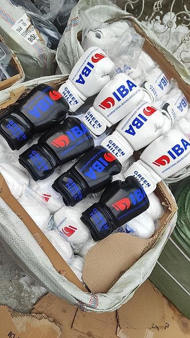 спортивный одежда: Боксерские перчатки Green Hill IBA.🇰🇬Цвет🇰🇬🇰🇬💪🏼 ⬜-⬛ — 5