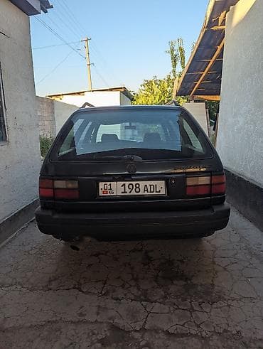 Транспорт: Volkswagen Passat: 1990 г., 1.8 л, Механика, Бензин, Универсал — 7